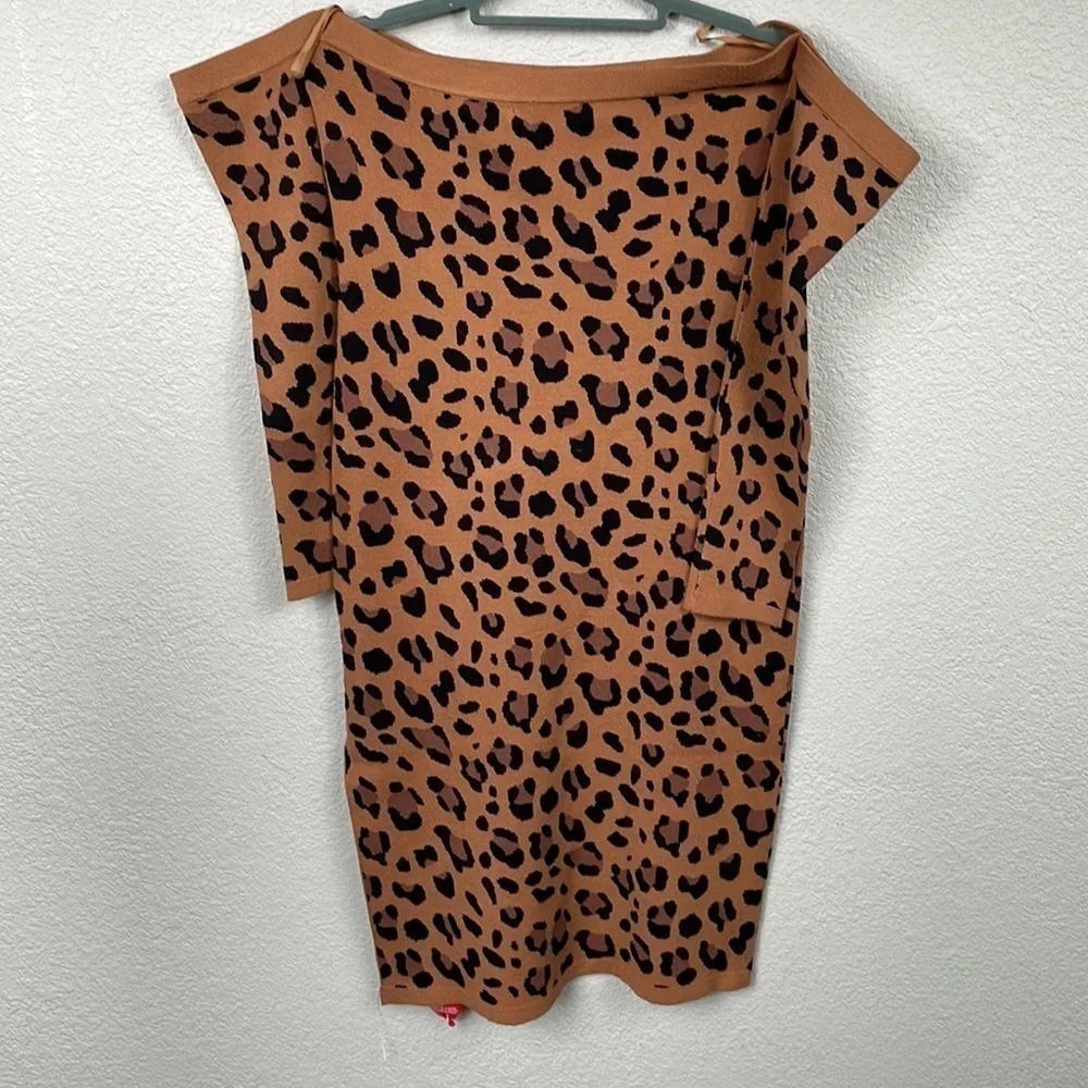 NWT L’Agence Felicia Off the Shoulder Long Sleeve Sweater Dress Knit Animal Sz M